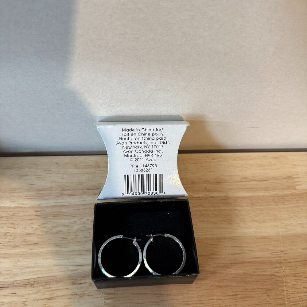 Avon Silvertone Essential Hoop Earrings